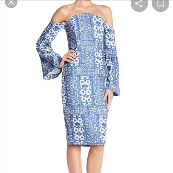 Elliatt Manet Floral Midi Dress W/ Bell Sleeves XS - Picture 2 of 8